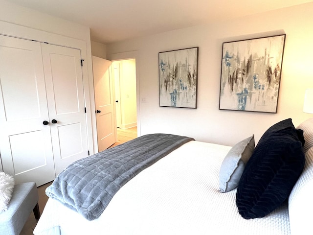 bedroom featuring a closet