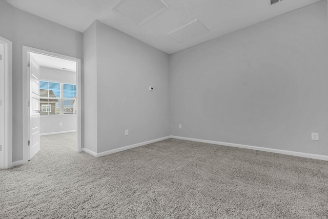 view of carpeted spare room