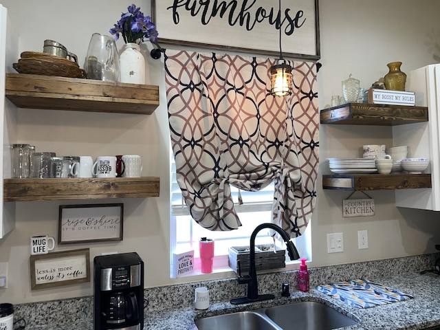 kitchen featuring sink