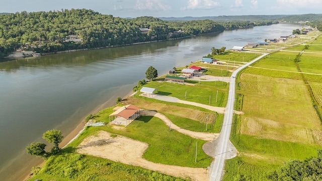 753 River Front Dr, Clifton, TN 38425