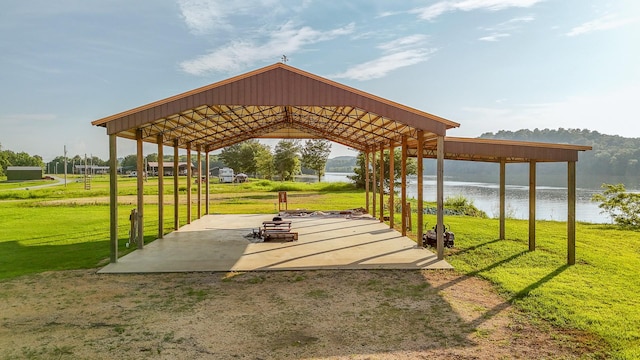 753 River Front Dr, Clifton, TN 38425