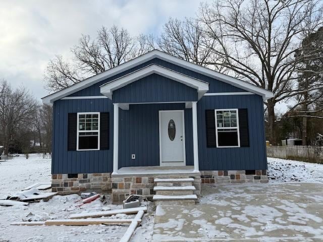 view of front of property