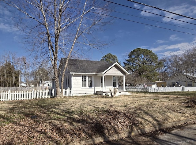 view of front of house featuring a porch