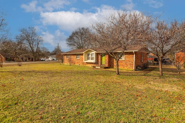 view of front of property with a front yard