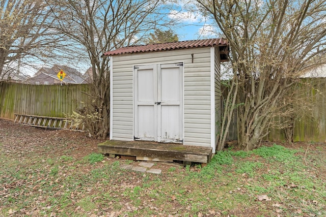 view of outdoor structure