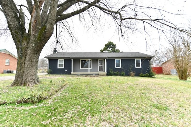 118 Rainbow St, Clarksville, TN 37042 - ranch-style house featuring a front yard and central AC unit
