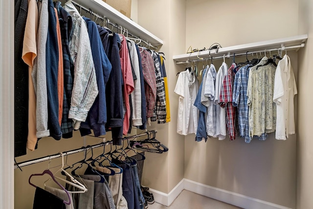 view of spacious closet