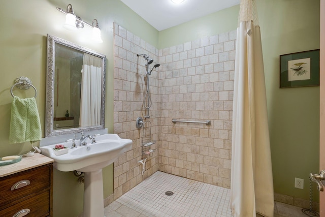 bathroom featuring curtained shower