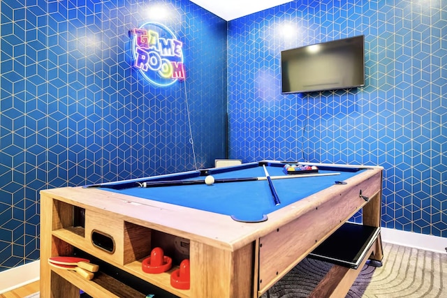 playroom with tile walls