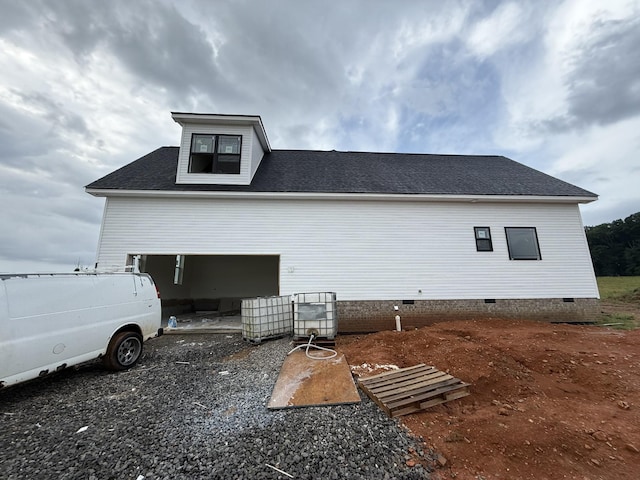 3944 Chapel Hill Rd, Clarksville, TN 37040 - view of side of home with a garage, crawl space, and a shingled roof