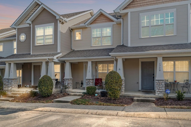 craftsman-style home featuring covered porch