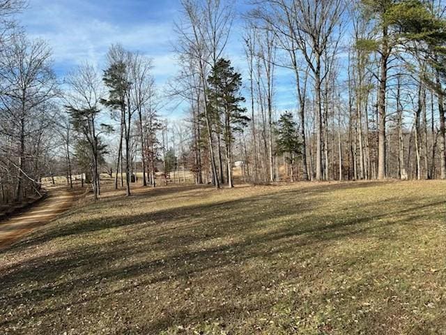 Listing photo 2 for 0 Bear Creek Rd, Bon Aqua TN 37025