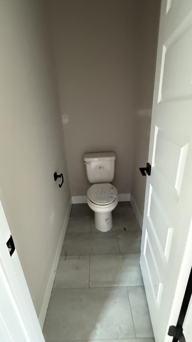 839 Stovers Gln, Murfreesboro, TN 37128 - bathroom featuring toilet and tile patterned flooring