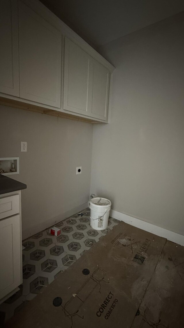 839 Stovers Gln, Murfreesboro, TN 37128 - washroom featuring cabinet space, hookup for a washing machine, and electric dryer hookup