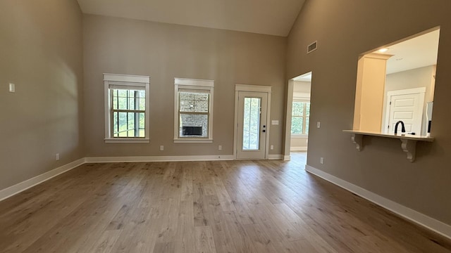 835 Stovers Gln, Murfreesboro, TN 37128 - foyer with high vaulted ceiling and wood finished floors