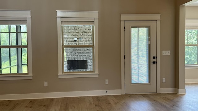835 Stovers Gln, Murfreesboro, TN 37128 - entrance foyer with wood finished floors and baseboards