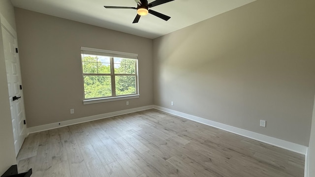 835 Stovers Gln, Murfreesboro, TN 37128 - empty room with a ceiling fan and wood finished floors