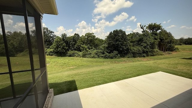 835 Stovers Gln, Murfreesboro, TN 37128 - view of grassy yard with a patio area