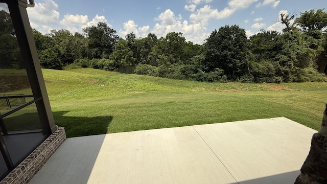 835 Stovers Gln, Murfreesboro, TN 37128 - view of green lawn with a patio