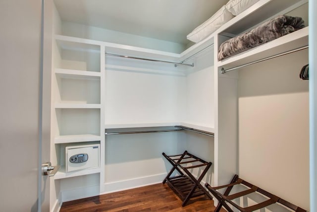 2122 9th Ave N, Nashville, TN 37208 - spacious closet with dark hardwood / wood-style flooring