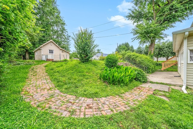 440 N 2nd St, Clarksville, TN 37040 - view of yard with stairway