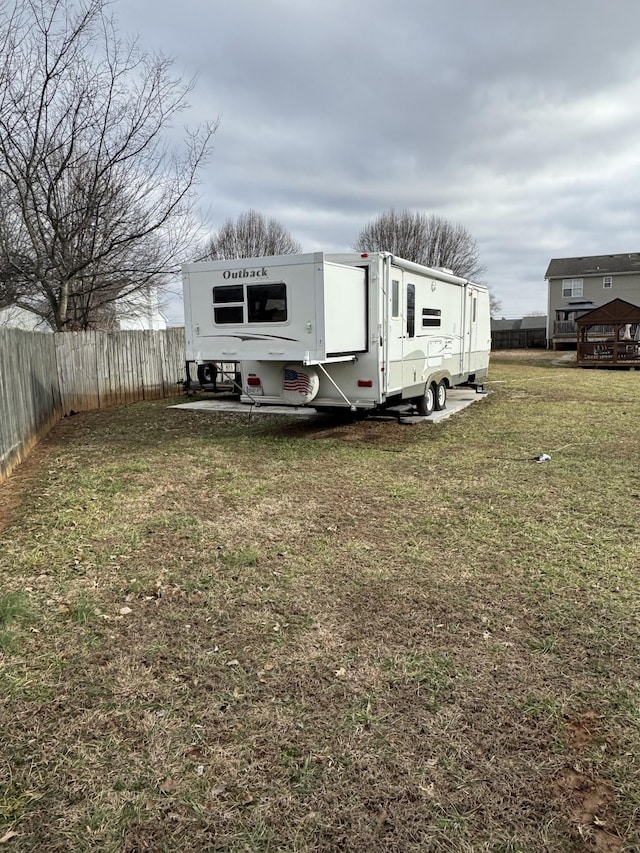 exterior space featuring a lawn