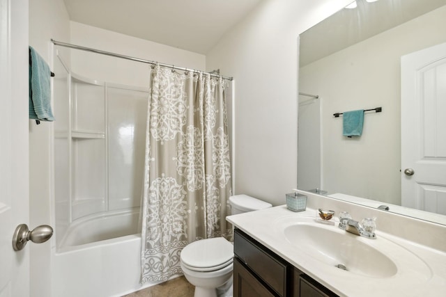 full bathroom featuring vanity, toilet, and shower / bath combo