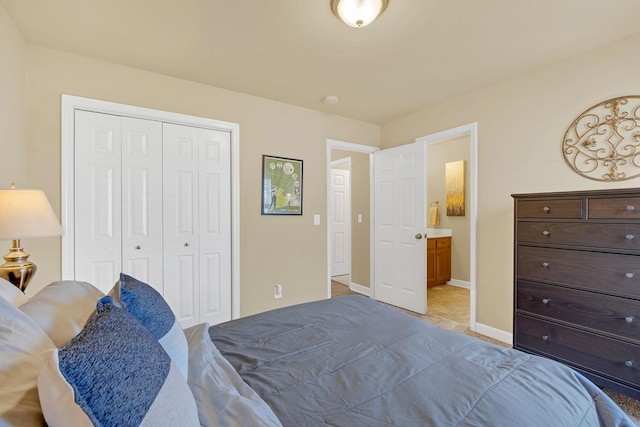 bedroom with a closet