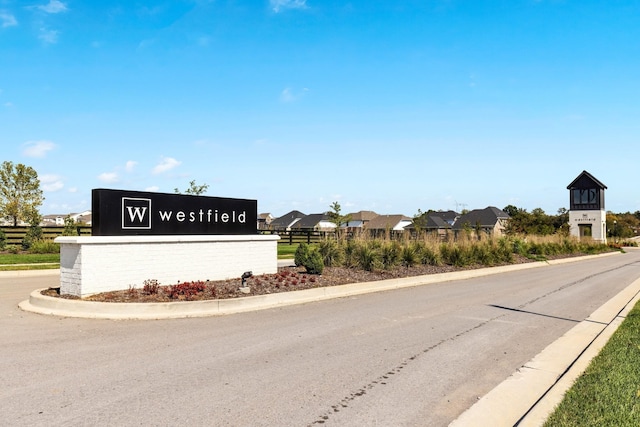 view of community / neighborhood sign