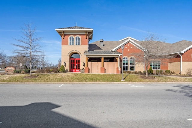 view of front facade with french doors