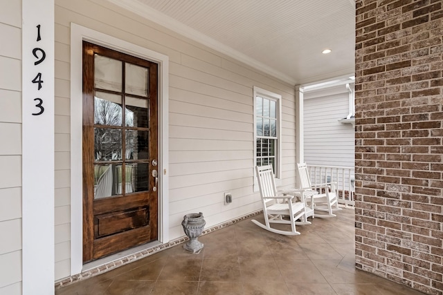 view of patio / terrace with covered porch