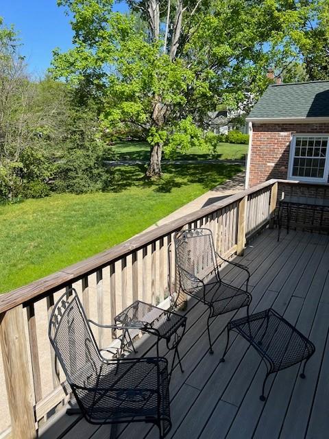 115 Maplemere Dr, Clarksville, TN 37040 - wooden terrace with a lawn
