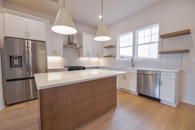 4044 Penfield Dr Unit C, Franklin, TN 37069 - kitchen featuring a sink, open shelves, backsplash, appliances with stainless steel finishes, and a kitchen island