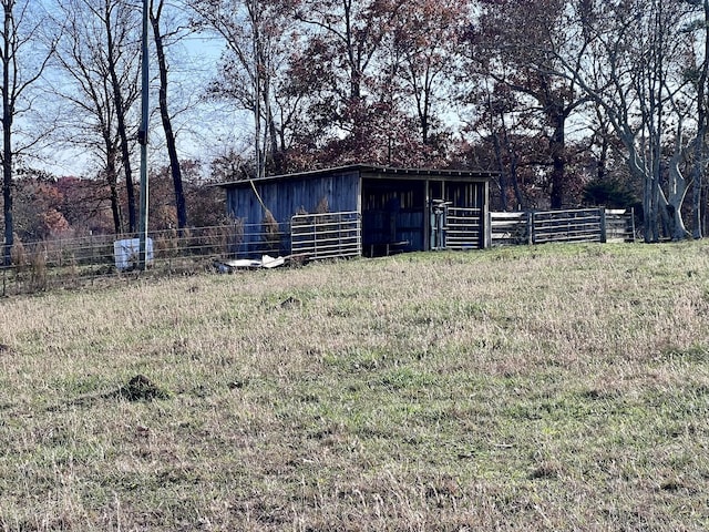 view of outdoor structure