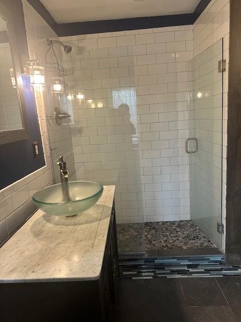 275 Patricia Cir, Indian Mound, TN 37079 - bathroom featuring vanity and an enclosed shower