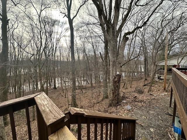 275 Patricia Cir, Indian Mound, TN 37079 - view of wooden terrace
