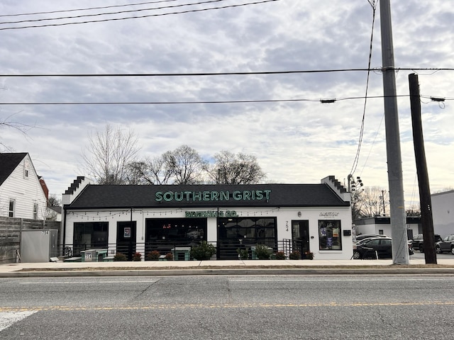 view of building exterior