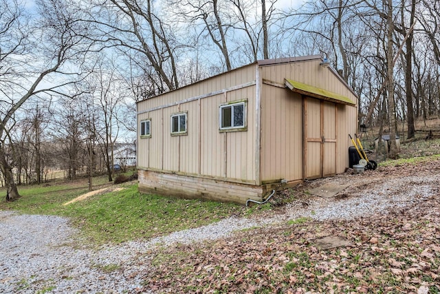 view of outbuilding