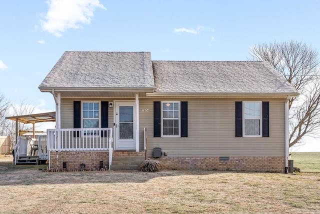 view of front of home featuring a porch and a front yard