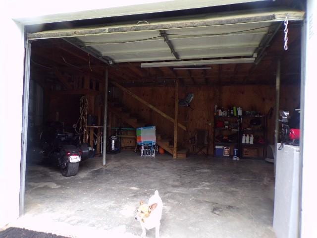 479 Elora Rd, Elora, TN 37328 - view of garage