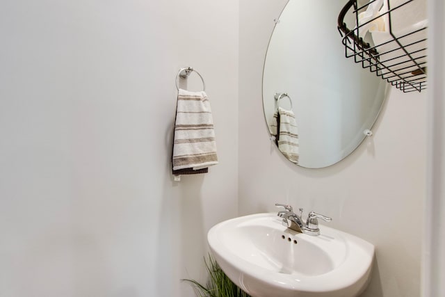 bathroom with sink