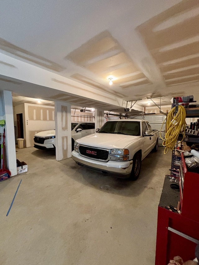 1532 Bunbury Dr, Thompsons Station, TN 37179 - garage featuring a garage door opener