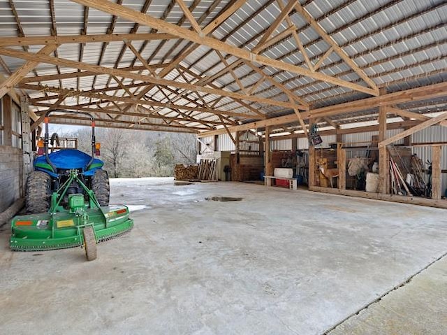 474 Bartlett Hollow Rd, Petersburg, TN 37144 - garage featuring metal wall