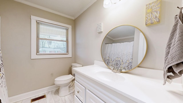 full bath featuring baseboards, visible vents, toilet, ornamental molding, and vanity