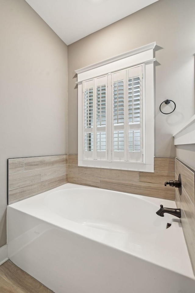 bathroom featuring a bathtub