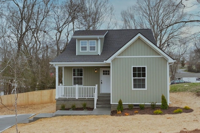 view of front facade featuring a porch