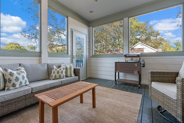 view of sunroom / solarium