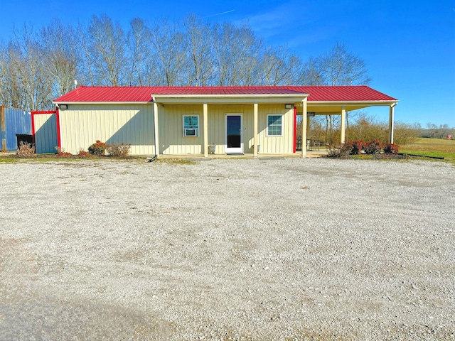 view of front facade featuring covered porch