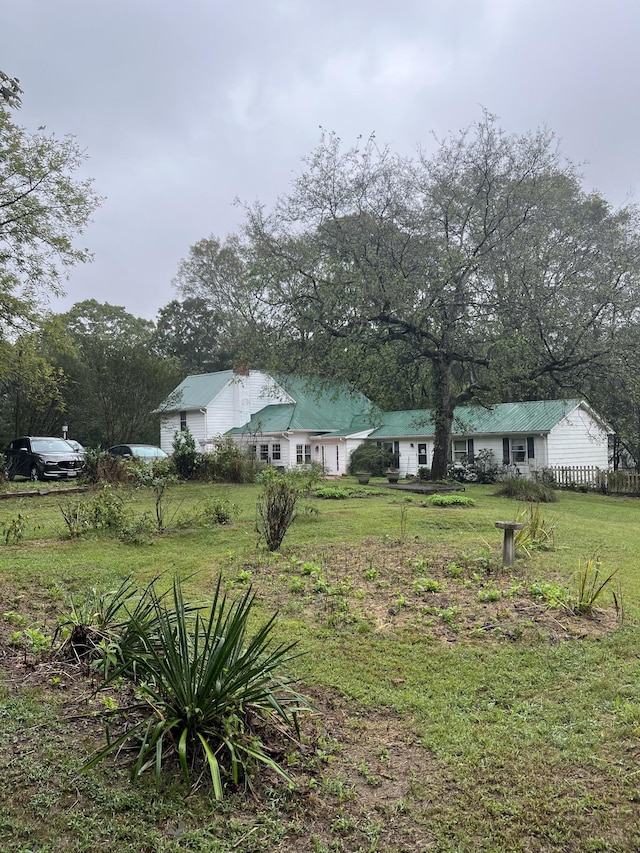 2360 Seven Mile Ferry Rd, Clarksville, TN 37040 - view of yard