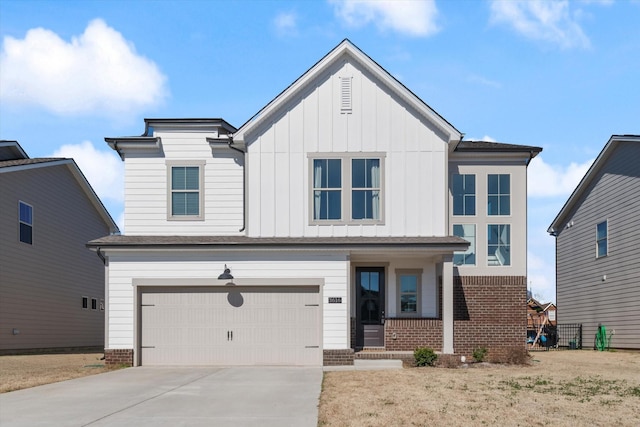 view of front of property featuring a garage